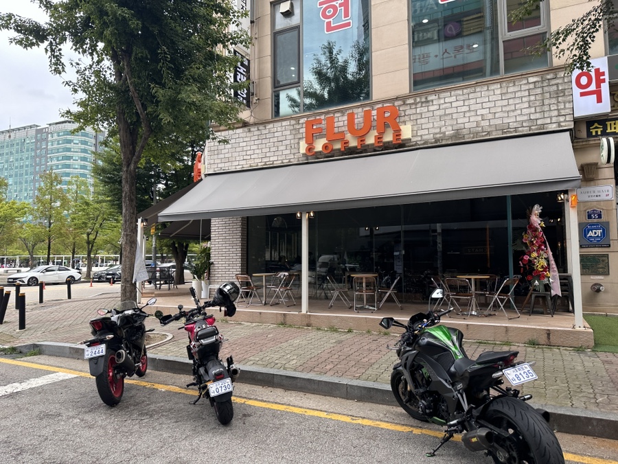 플러(FLUR) 이미지