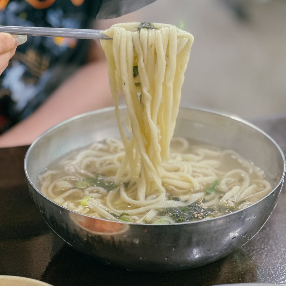 고향집 옛날 칼국수 이미지
