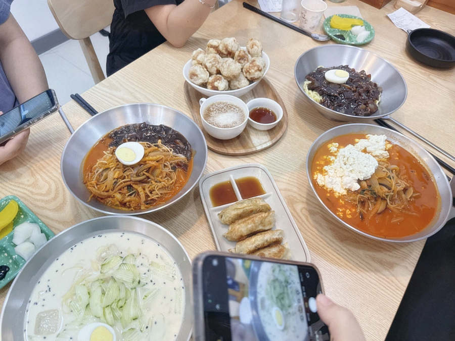 엄지반점 이미지