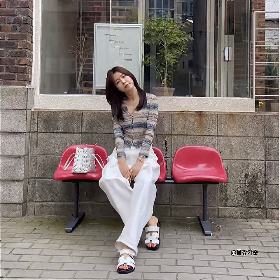 다쓸어 이미지