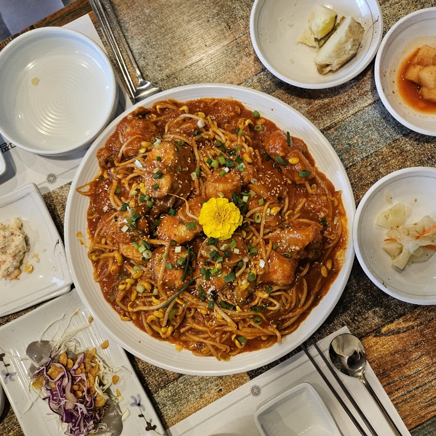 평화아구찜 이미지