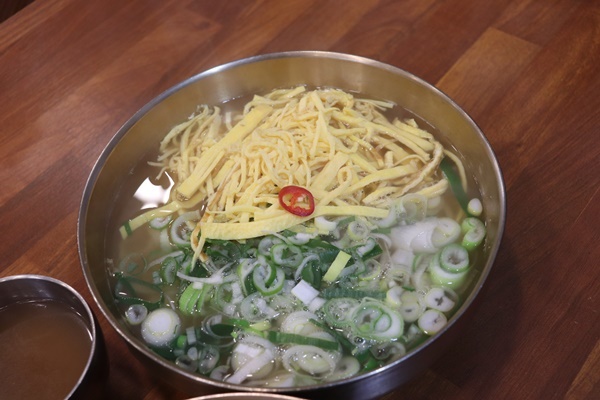 순진한칼국수 이미지