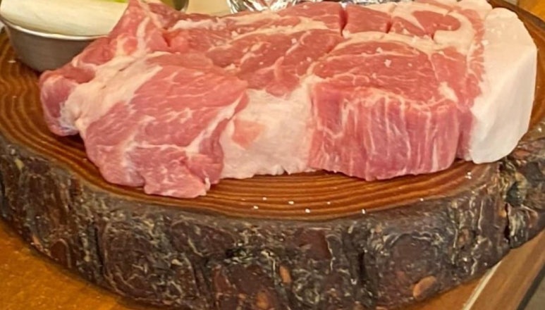 행복한금돼지 이미지