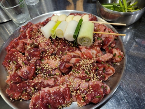 산청흑돼지정육구이 이미지