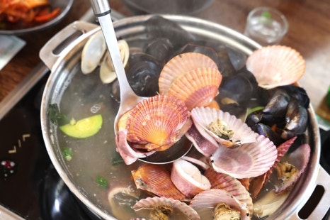 황금해물칼국수 이미지