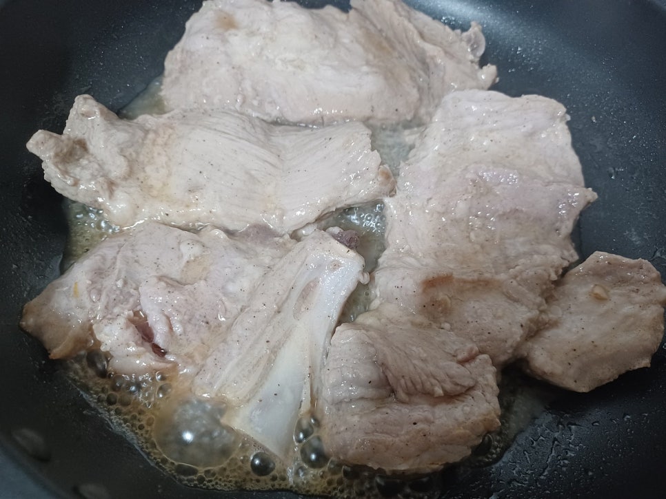 맘스 에프앤비 이미지