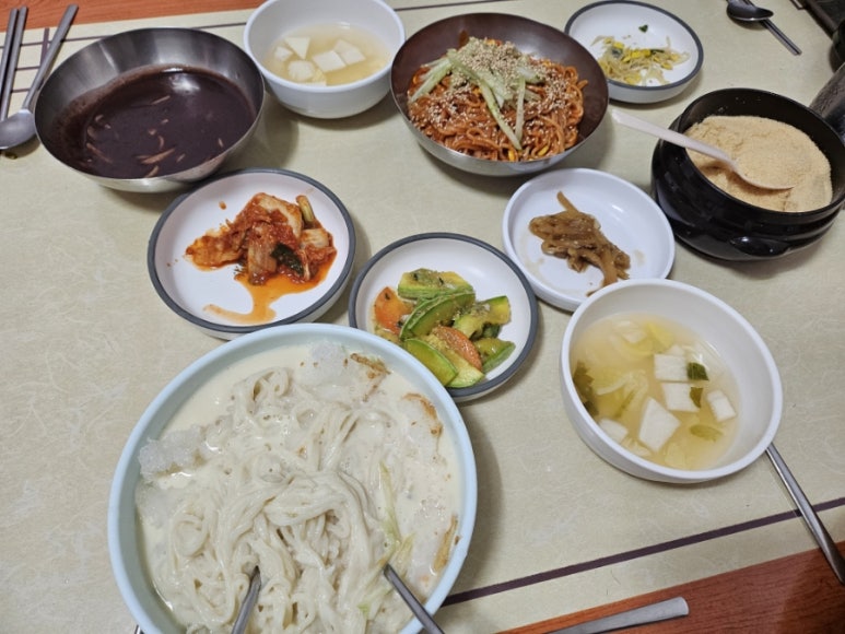 팥죽이랑국수 이미지