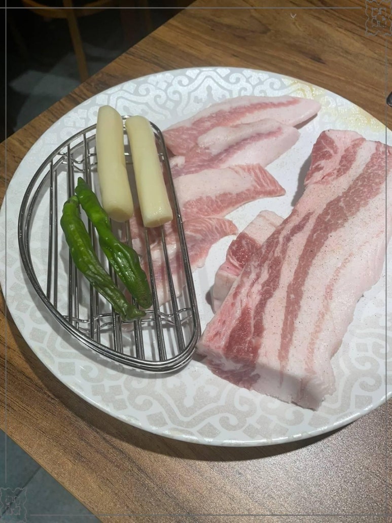 고기굽는남자 이미지