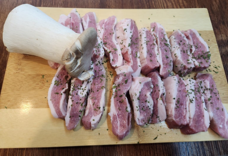 금빛한돈 이미지