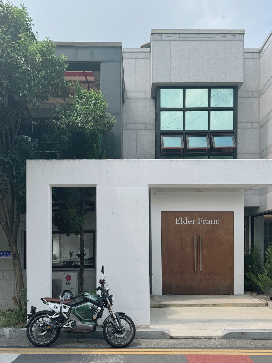 엘더프랑사천점 이미지