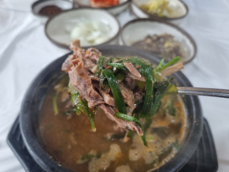 간월도황칠염소탕 이미지