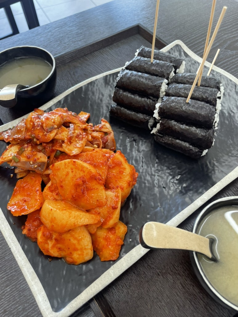 한성충무김밥 이미지