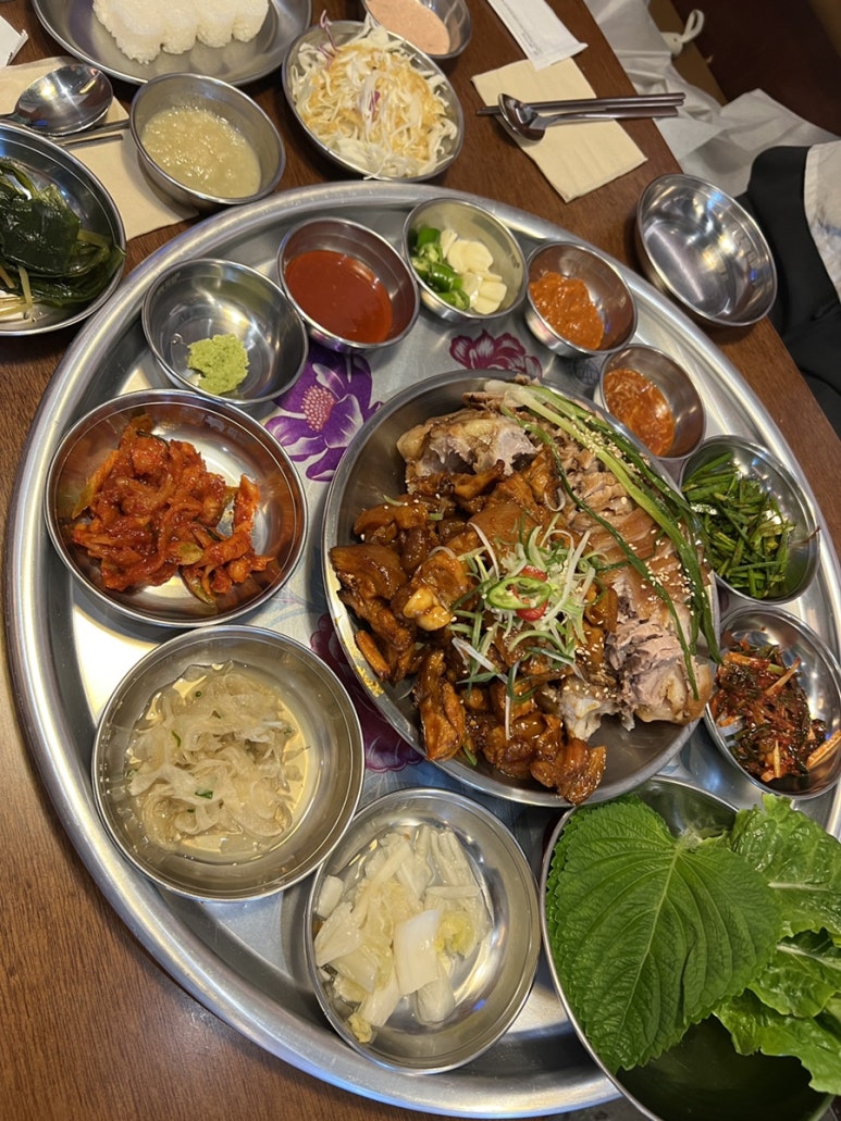 완미족발 이미지