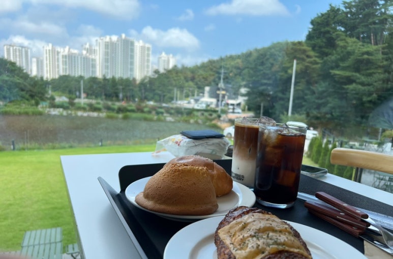 아이즈로스터리 이미지