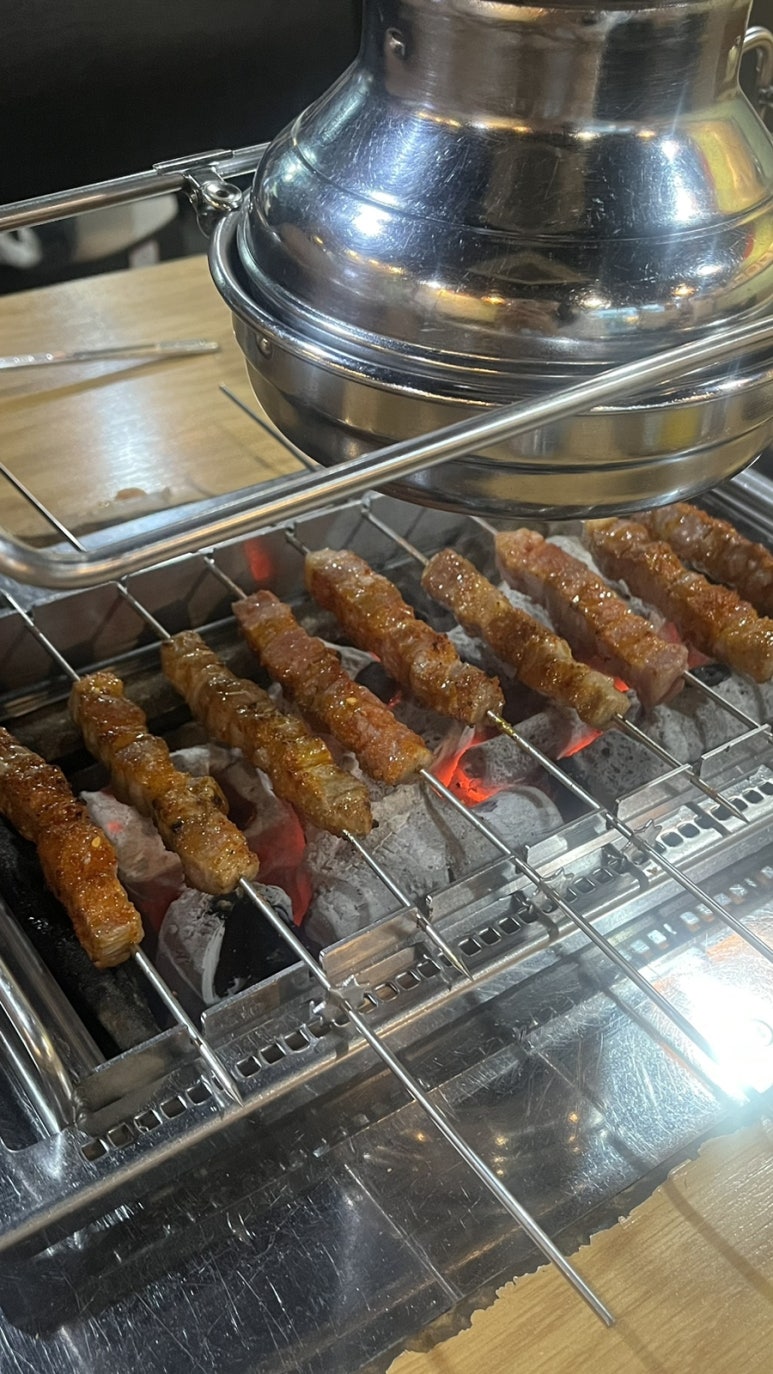 매화 램 양꼬치 이미지