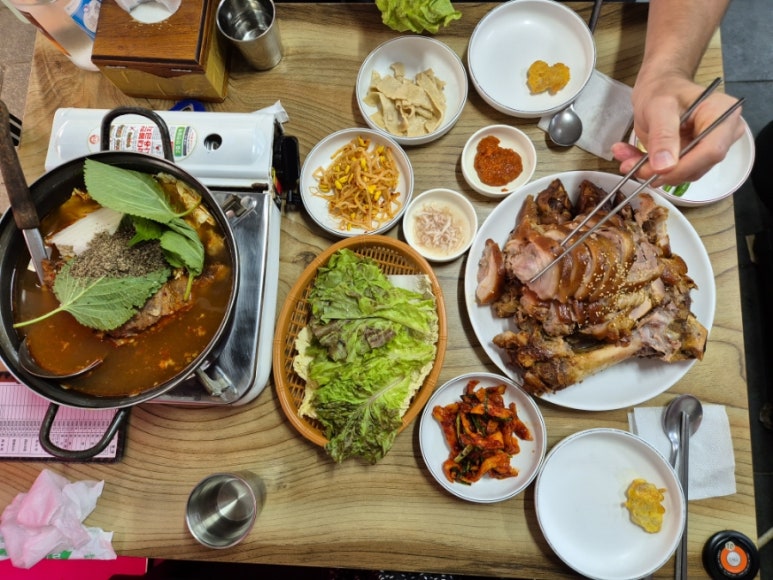최부자왕족발 이미지