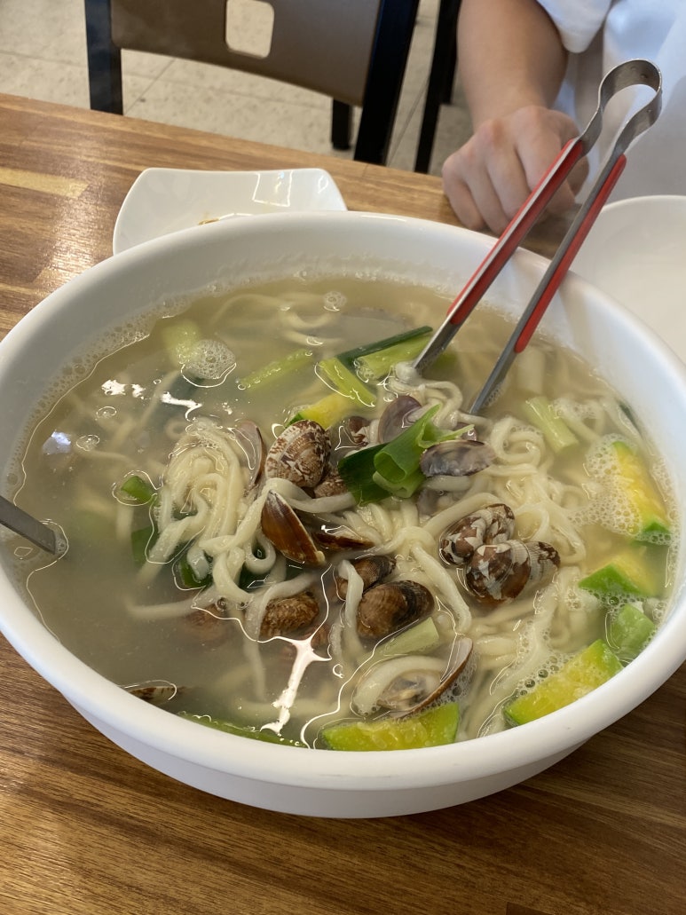 밀조아생바지락칼국수 이미지