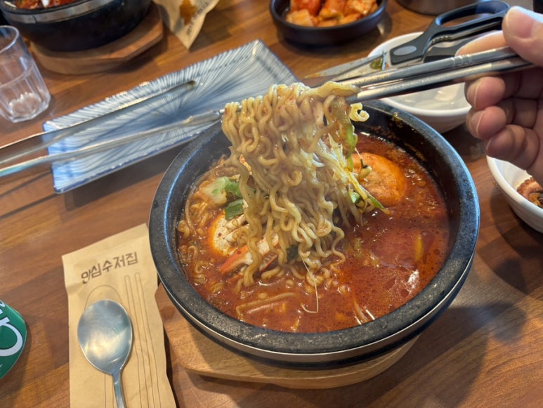 돌담넘는고양이 사진 6