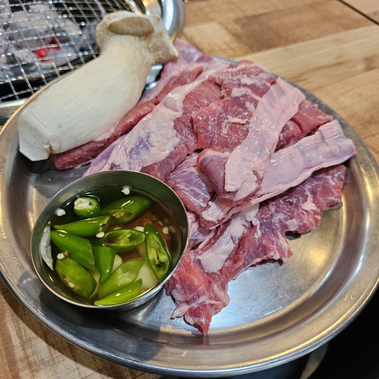 기찬숯불구이 이미지