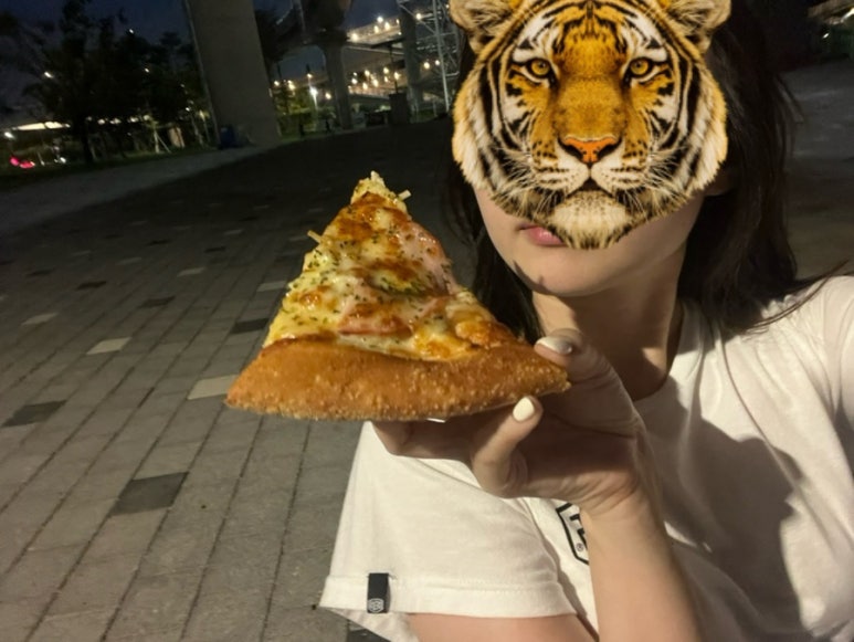 피자먹짜 이미지