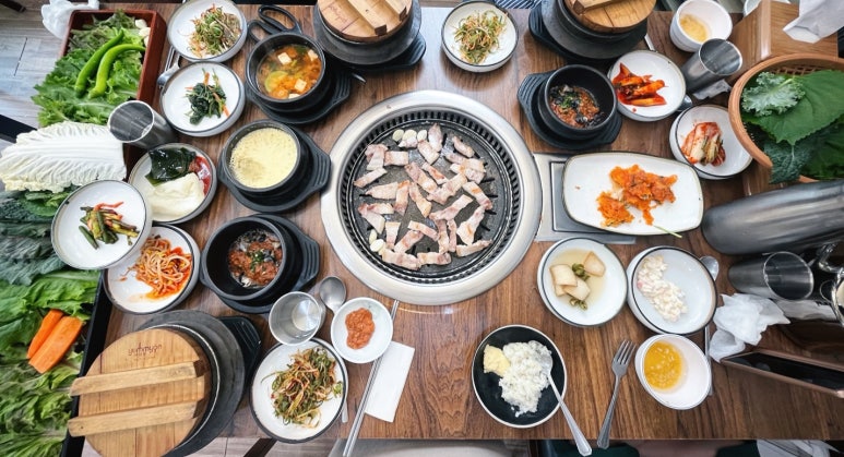 산촌쌈밥 이미지