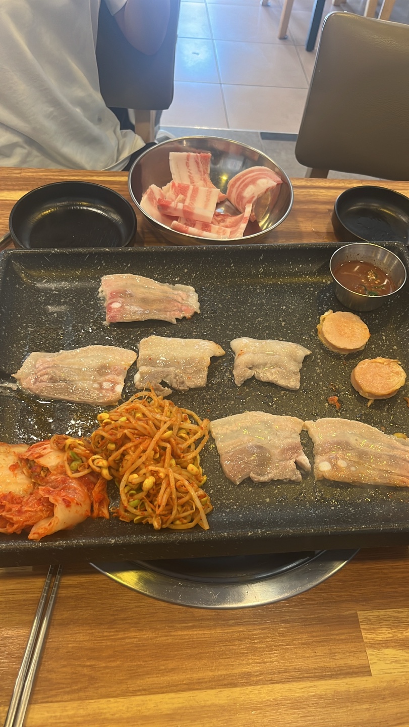 꽃돼지냉삼 이미지
