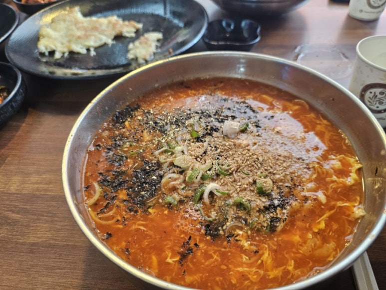 은경이네칼국수 이미지