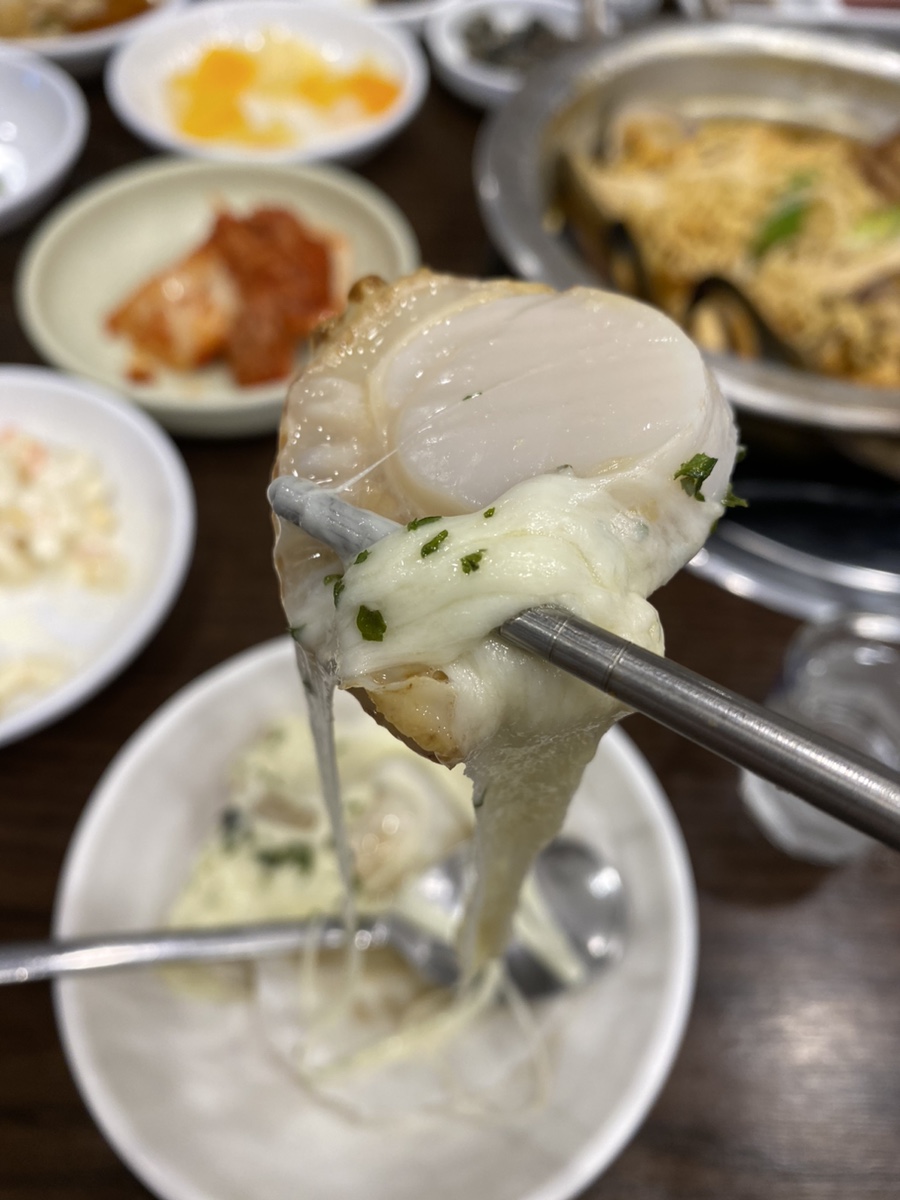 욱이네불타는조개구이 이미지