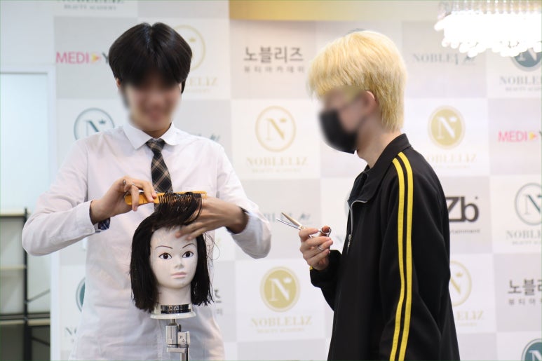 노블리즈 이미지