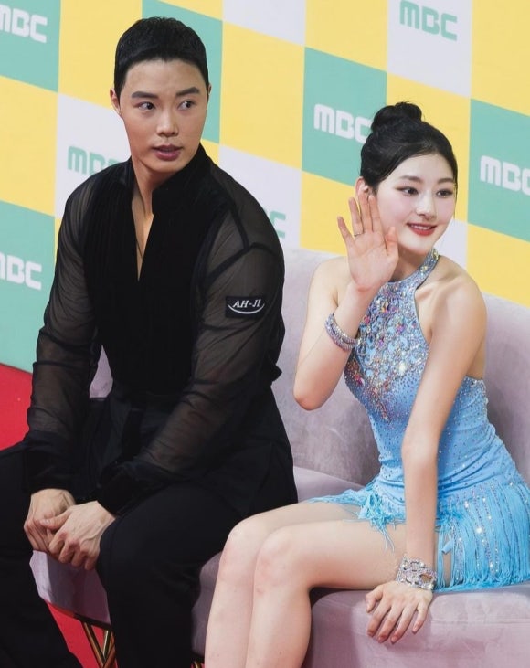 하늘 댄스스포츠 이미지