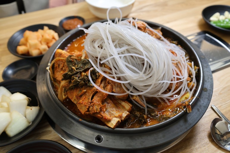 진심감자탕 본점 이미지
