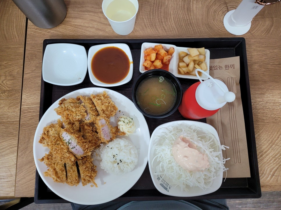 모니돈까스 이미지