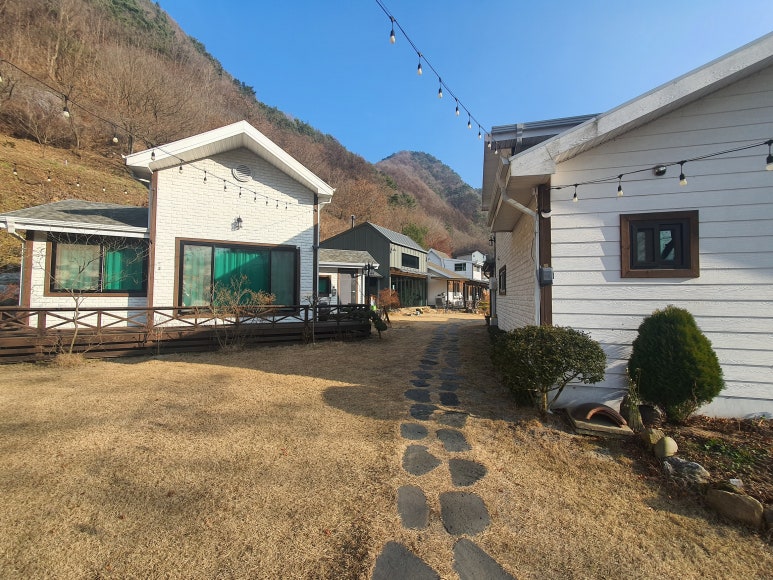풀꽃펜션 이미지