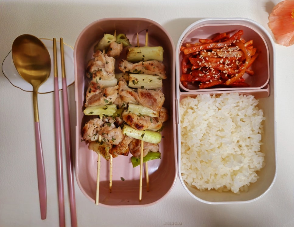 엄지척닭꼬치 이미지