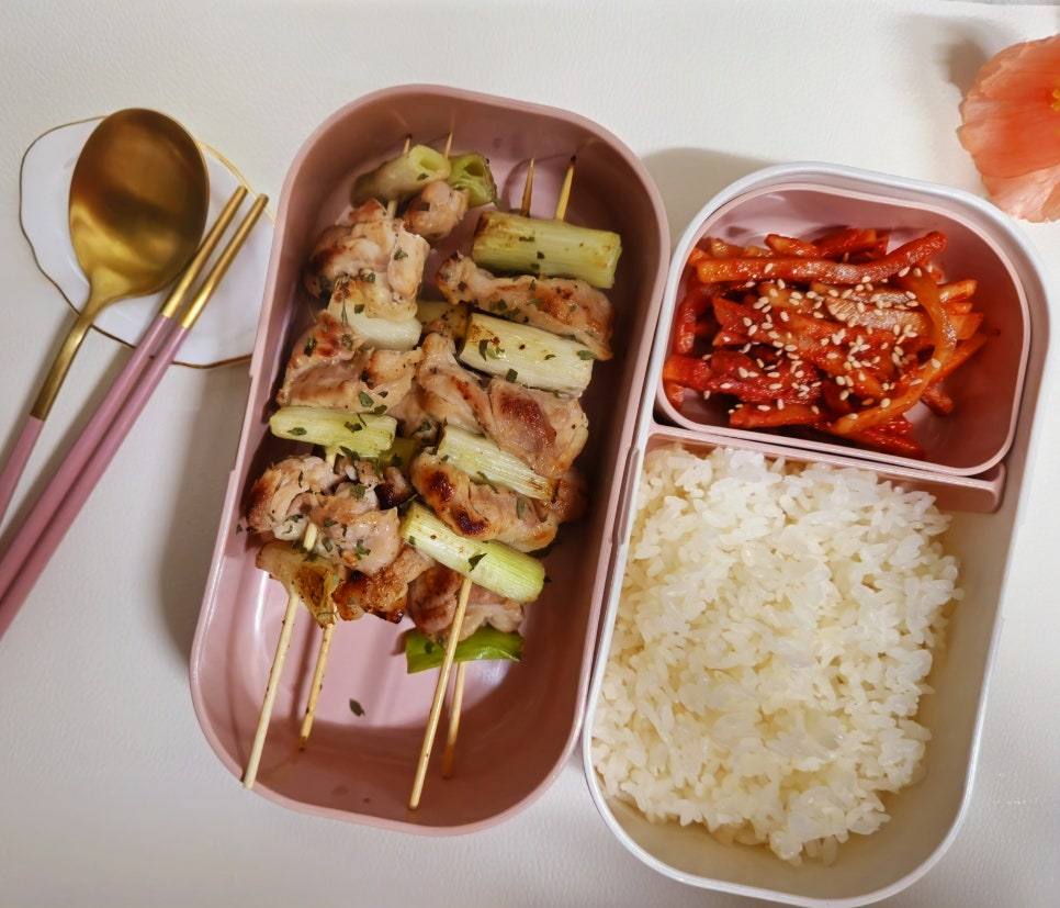 엄지척닭꼬치 이미지