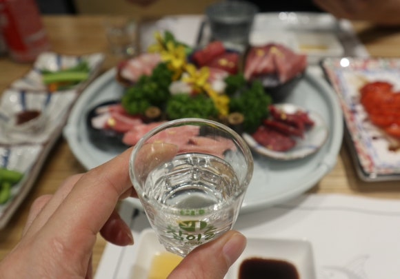 군참치 이미지