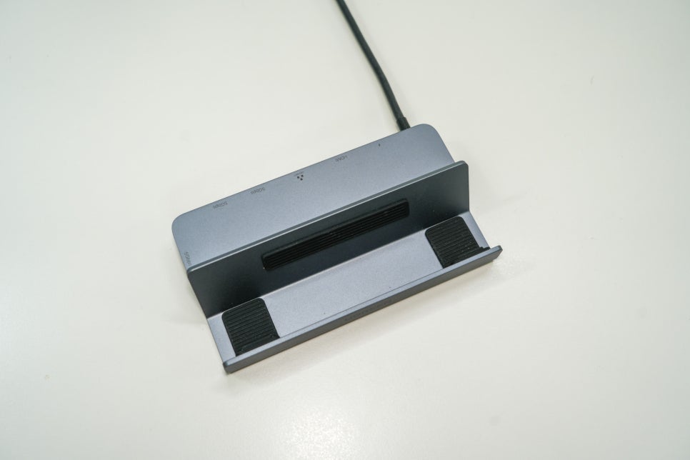 유그린 USB-C 도킹스테이션 멀티 허브를 이용한 아이패드 프로 7세대와 아이패드 미니 6세대 4K 모니터 연결 이미지 3