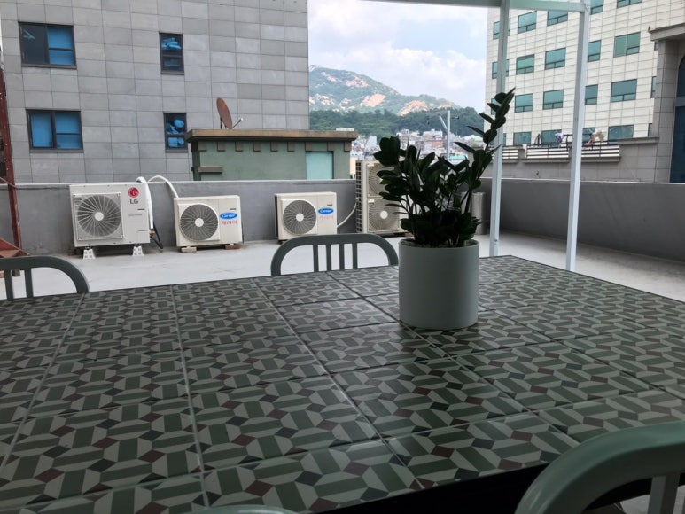 엠제이스테이 이미지