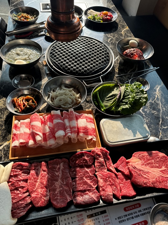 엄니식당 이미지