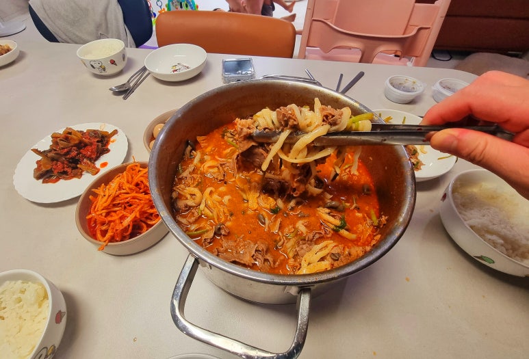 주남얼큰샤브칼국수 이미지