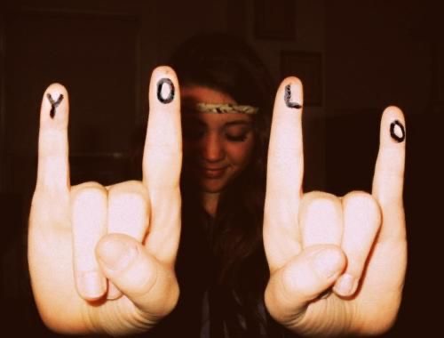 욜로(YOLO) 이미지
