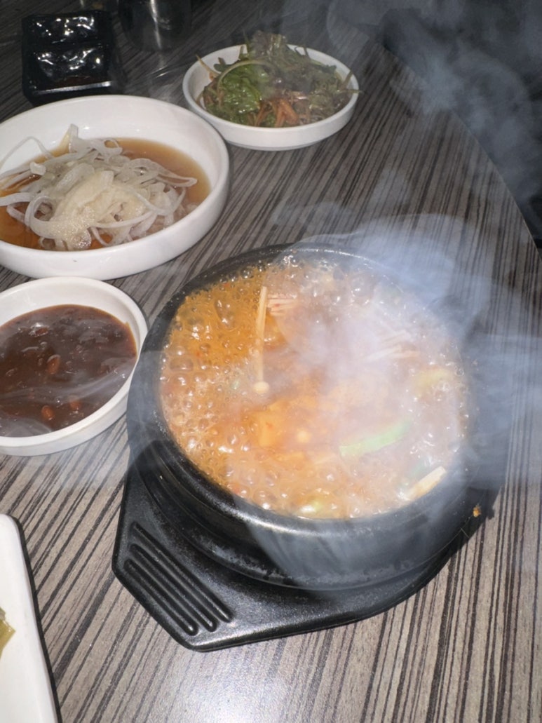 소주한잔돼지 이미지