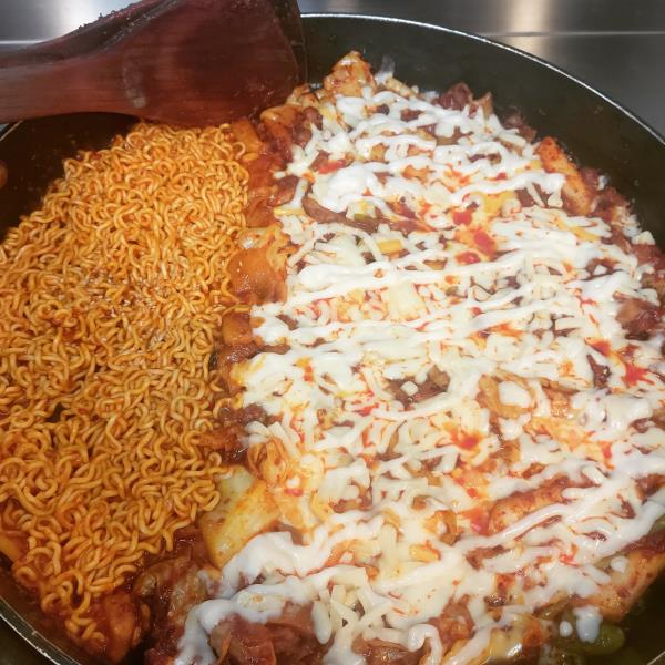유가네닭갈비 이미지