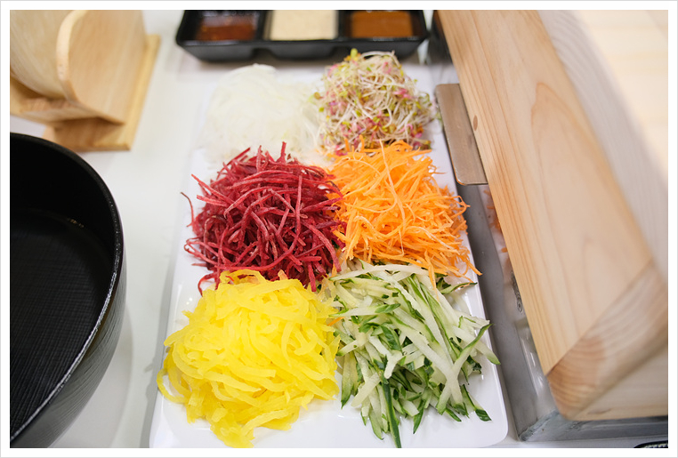 창원늘푸른샤브&편백찜&월남쌈&소고기무한리필마산 이미지