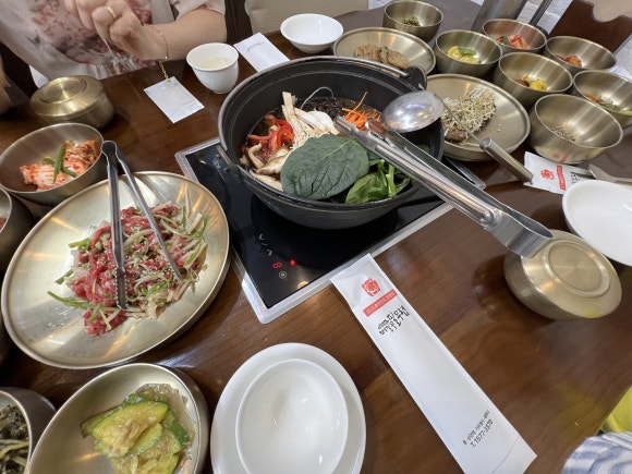 한우육회전문점 필 이미지
