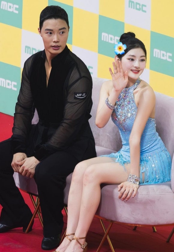 하늘 댄스스포츠 이미지