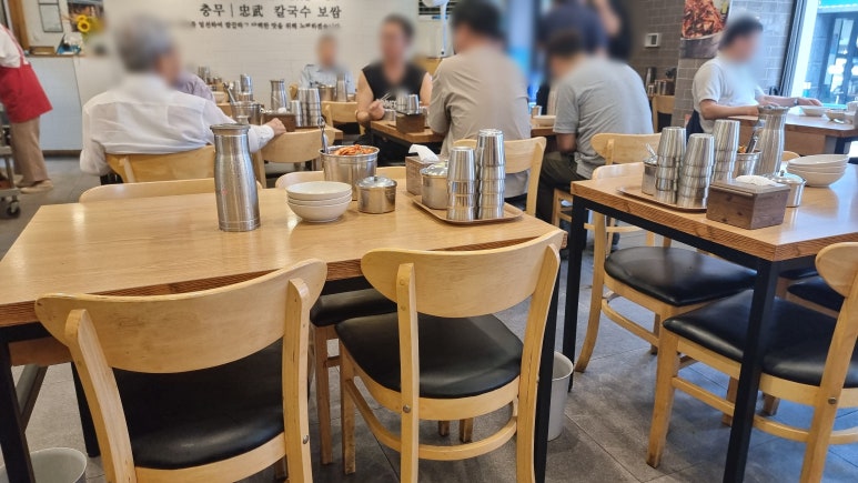 충무칼국수보쌈 이미지