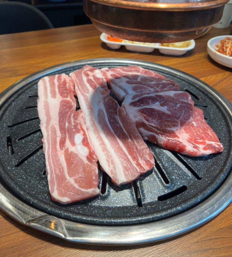 고기싸롱구리 이미지