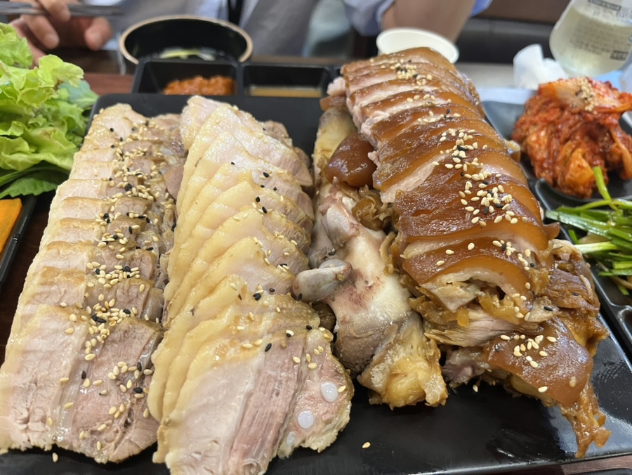 귀한족발 이미지