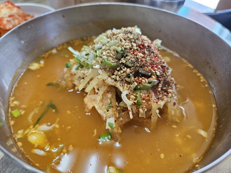 꼬꼬통닭식당 이미지